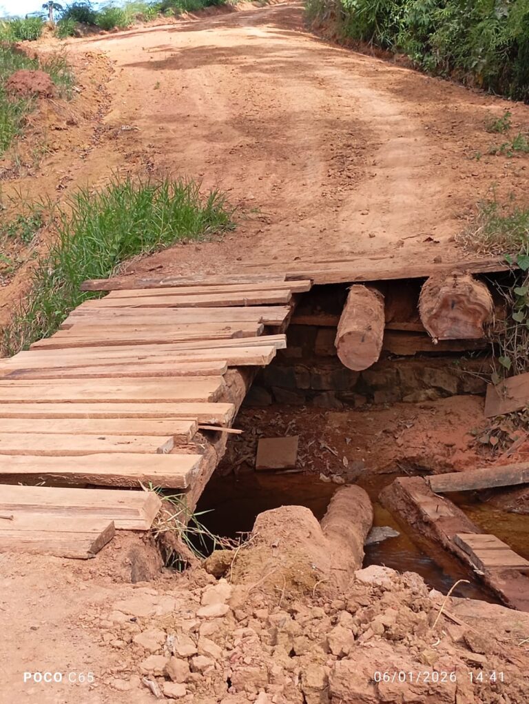 vandalismo-destroi-ponte-na-regiao-da-maranata,-em-nilo-pecanha,-sentido-itubera