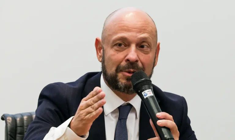 aposentados-tem-ate-14-de-fevereiro-para-pedir-ressarcimento-ao-inss