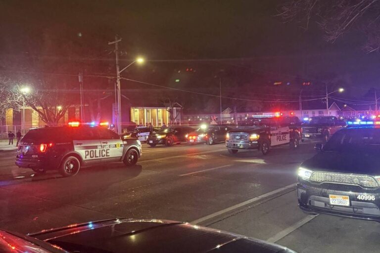 Dois morrem em tiroteio no estacionamento de igreja em Utah, nos Estados Unidos dois-morrem-em-tiroteio-no-estacionamento-de-igreja-em-utah,-nos-estados-unidos