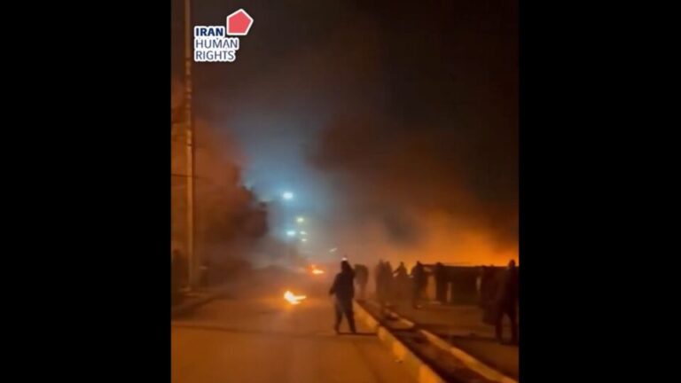 Regime do Irã persegue manifestantes que usam Starlink para contornar bloqueio da internet regime-do-ira-persegue-manifestantes-que-usam-starlink-para-contornar-bloqueio-da-internet