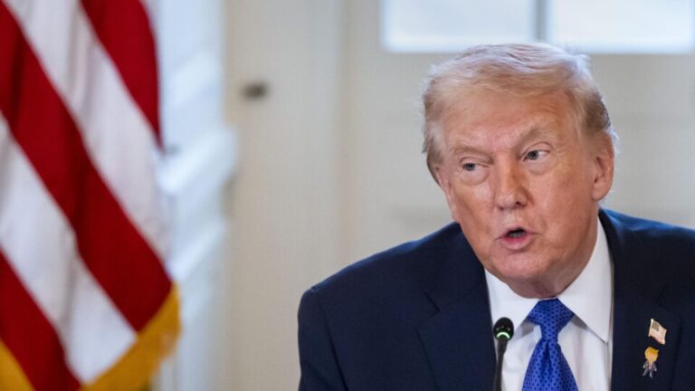 trump-anuncia-tarifa-de-25%-sobre-qualquer-pais-que-fizer-negocios-com-o-ira