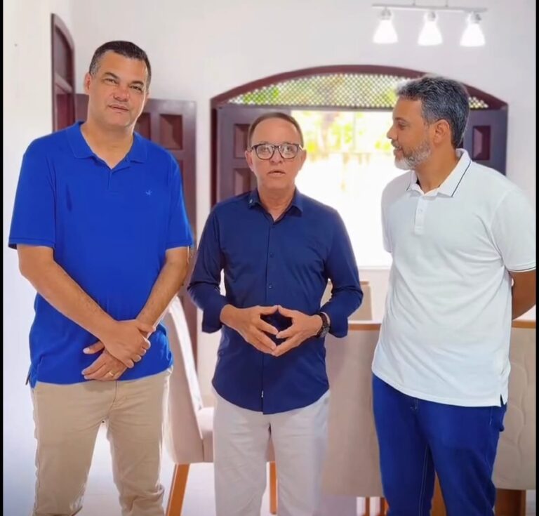 hildecio,-dal-e-rafael:-reencontros-e-aliancas-politicas-em-cairu-na-festa-de-sao-benedito-e-reis