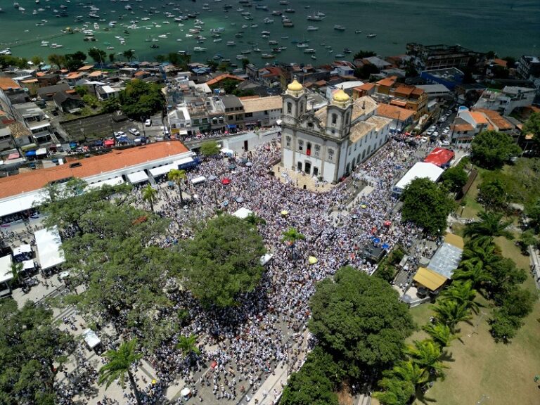 governador-celebra-a-fe-e-tradicao-baiana-na-chegada-a-basilica-do-senhor-do-bonfim