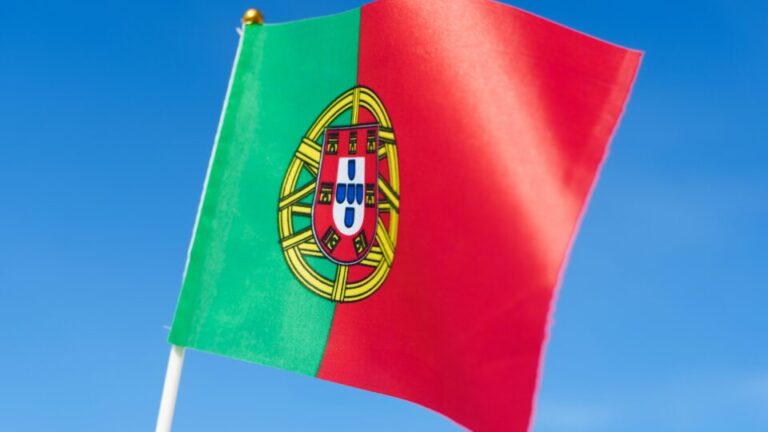 eleicoes-em-portugal:-deputado-portugues-analisa-ascensao-da-direita-contra-sistema-de-50-anos