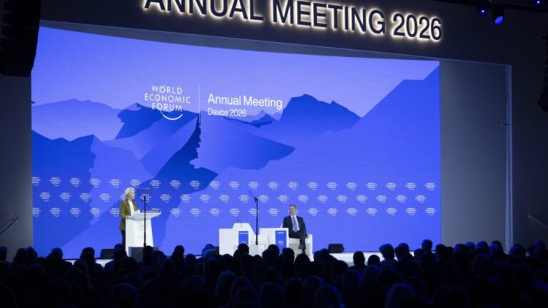 Crise da Groenlândia vira foco de debate no Fórum de Davos crise-da-groenlandia-vira-foco-de-debate-no-forum-de-davos