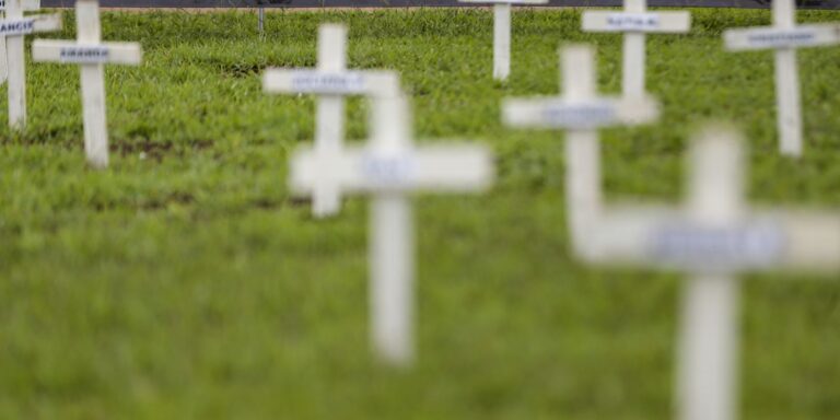 viva-maria:-memoria-das-vitimas-de-brumadinho-e-lembrada-em-ato