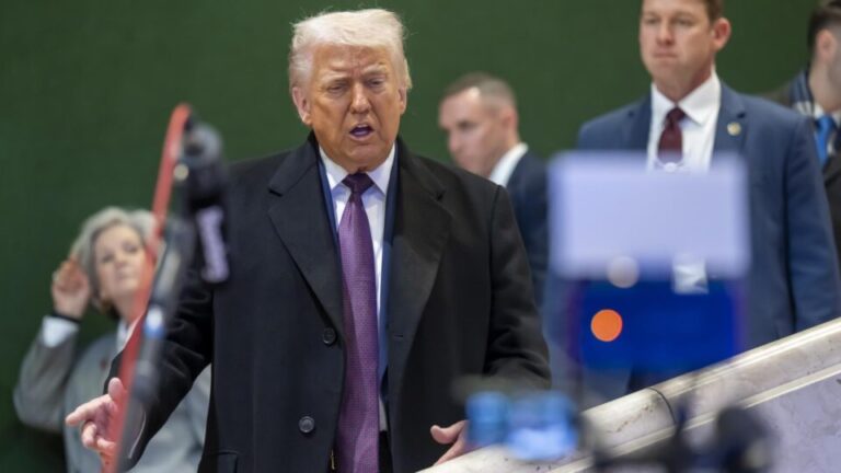 trump-diz-que-uma-grande-frota-esta-indo-para-aguas-proximas-ao-ira