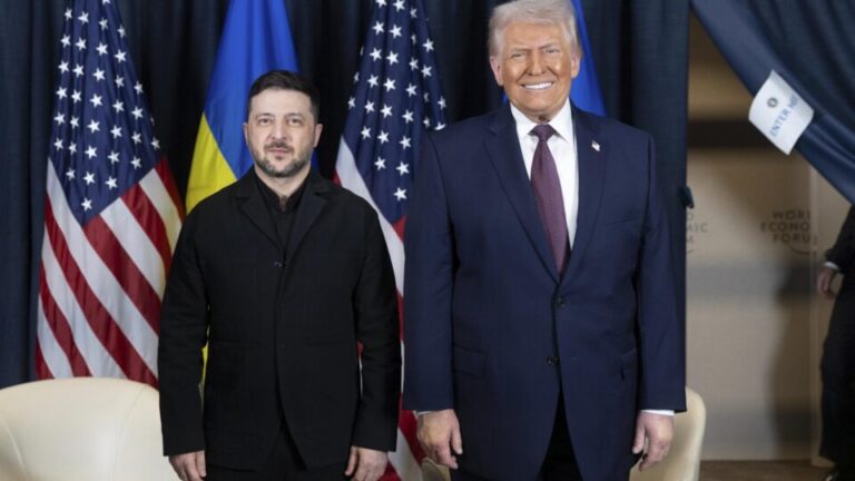 Zelensky anuncia reunião trilateral entre Ucrânia, Rússia e EUA zelensky-anuncia-reuniao-trilateral-entre-ucrania,-russia-e-eua