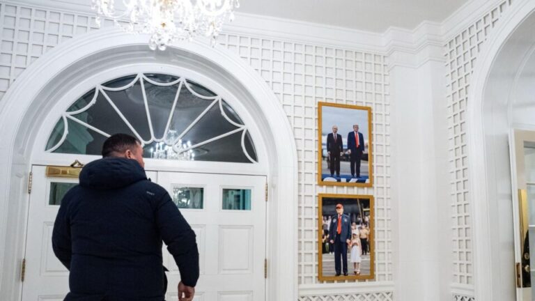 Trump exibe foto ao lado de Putin em sala reformada da Casa Branca trump-exibe-foto-ao-lado-de-putin-em-sala-reformada-da-casa-branca