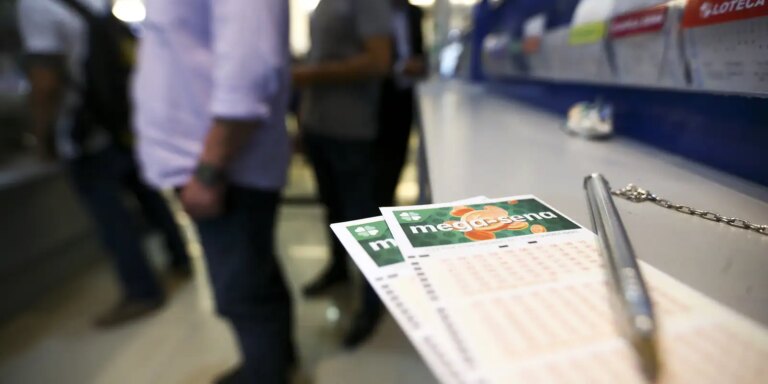 mega-sena-pode-pagar-premio-de-mais-de-r$-100-milhoes-nesta-quinta