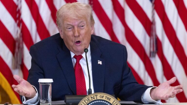 Trump processa Receita Federal e Tesouro dos EUA em bilhões pelo vazamento de dados fiscais trump-processa-receita-federal-e-tesouro-dos-eua-em-bilhoes-pelo-vazamento-de-dados-fiscais