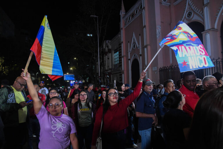 Um mês após captura de Maduro, Venezuela vive abertura econômica sob tutela dos EUA um-mes-apos-captura-de-maduro,-venezuela-vive-abertura-economica-sob-tutela-dos-eua