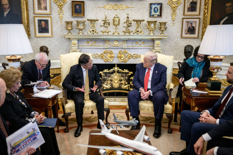 Após críticas e ameaças, encontro entre Petro e Trump na Casa Branca dura mais de 2 horas apos-criticas-e-ameacas,-encontro-entre-petro-e-trump-na-casa-branca-dura-mais-de-2-horas