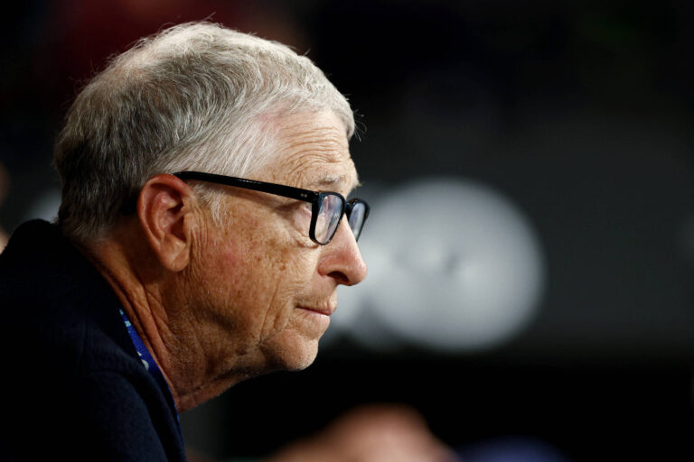 Bill Gates nega email sobre sexo com russas e diz se arrepender de cada minuto com Epstein bill-gates-nega-email-sobre-sexo-com-russas-e-diz-se-arrepender-de-cada-minuto-com-epstein