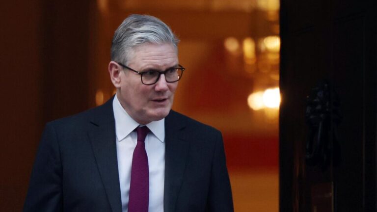 chefe-de-gabinete-do-reino-unido-renuncia-apos-novas-revelacoes-do-caso-epstein