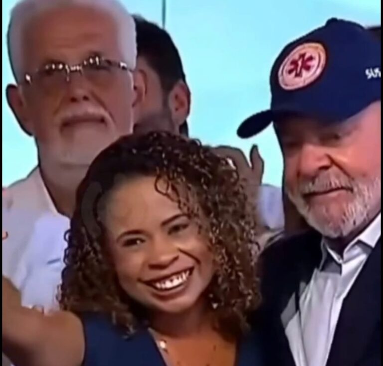 um-abraco-que-atravessou-a-historia,-dai-de-gandu-declama-sua-vida-a-lula-e-emociona-o-brasil