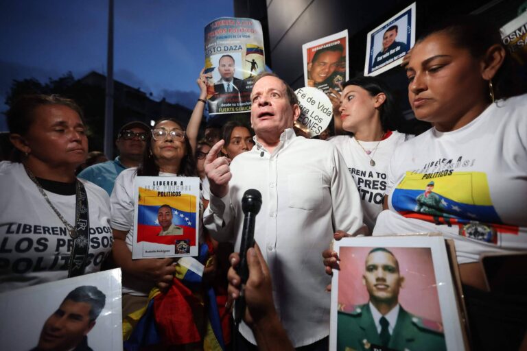 aliado-de-corina-e-liberado-para-prisao-domiciliar-apos-vaivem-em-detencao-na-venezuela