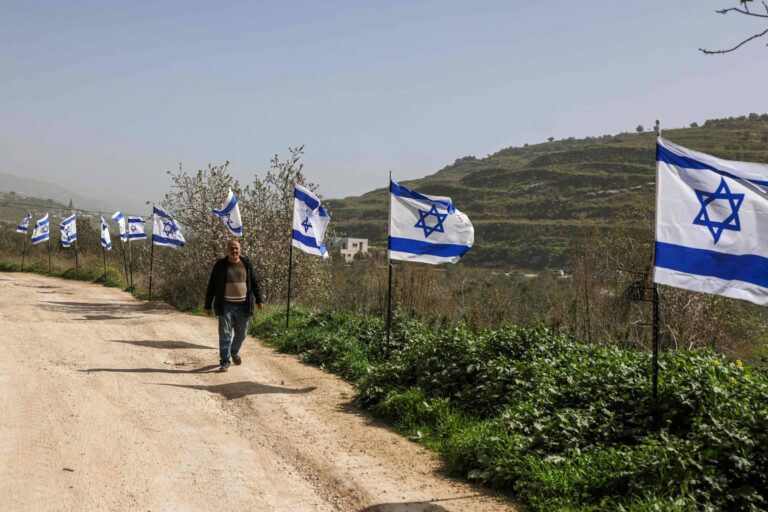 Gabinete de Netanyahu aprova medida que facilita compra de terras por colonos na Cisjordânia gabinete-de-netanyahu-aprova-medida-que-facilita-compra-de-terras-por-colonos-na-cisjordania