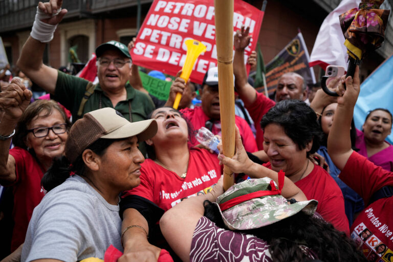 no-peru,-governar-deixou-de-ser-exercicio-de-mandato-e-passou-a-ser-exercicio-de-sobrevivencia