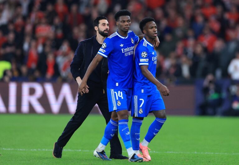 vini-jr.-marca-golaco-e-denuncia-ter-sido-alvo-de-racismo-em-jogo-da-liga-dos-campeoes