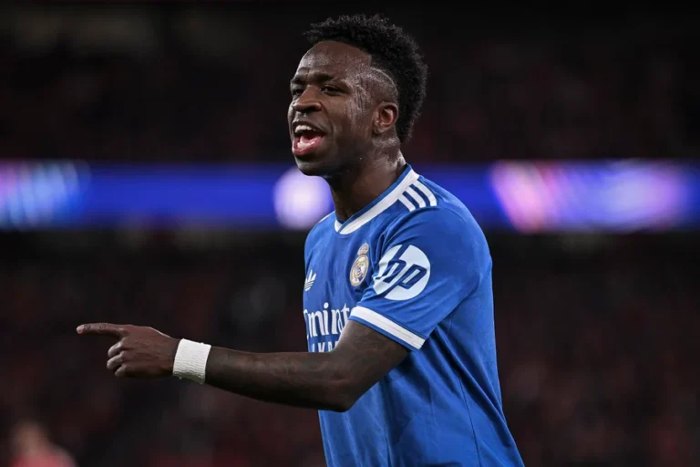 uefa-abre-investigacao-apos-caso-de-racismo-contra-vini-jr.