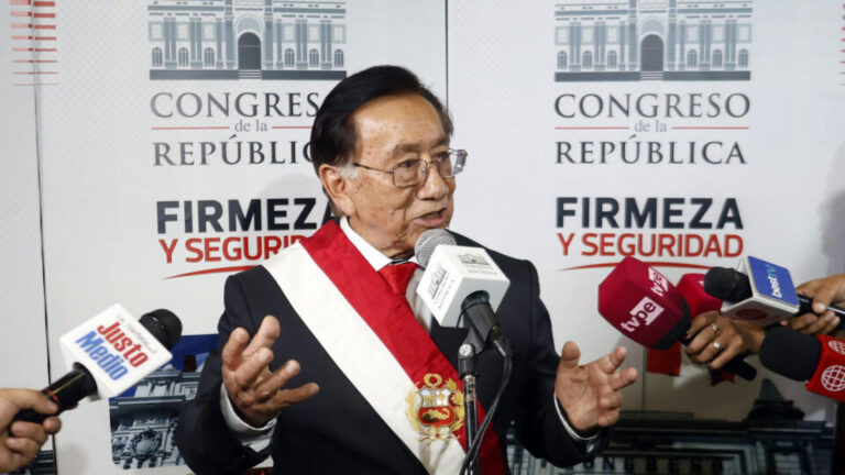Presidente interino de esquerda do Peru será julgado por corrupção em junho presidente-interino-de-esquerda-do-peru-sera-julgado-por-corrupcao-em-junho