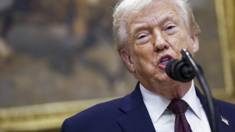 Trump ordena liberação de arquivos sobre vida extraterrestre após fala controversa de Obama trump-ordena-liberacao-de-arquivos-sobre-vida-extraterrestre-apos-fala-controversa-de-obama