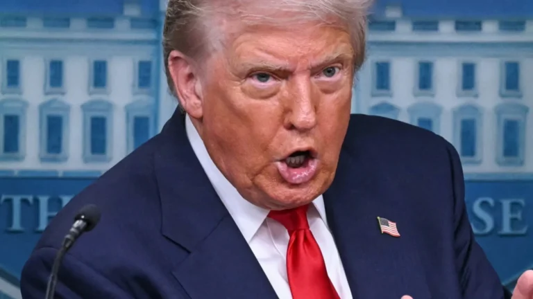 trump-diz-que-e-‘uma-desgraca’-a-decisao-da-suprema-corte-de-barrar-suas-tarifas