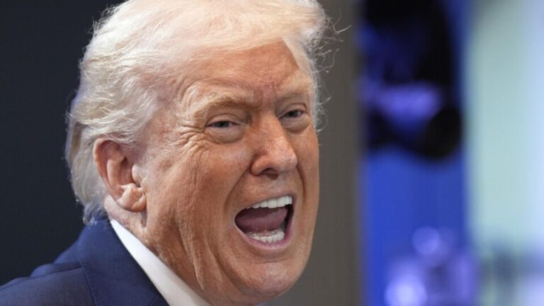 trump-desafia-suprema-corte-e-aumenta-tarifa-global-de-10%-para-15%