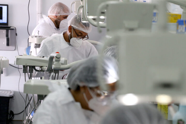 mais-de-250-profissionais-sao-convocados-para-reforcar-a-assistencia-a-saude-na-bahia