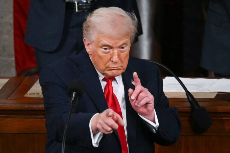 discurso-de-trump-no-congresso-desafia-realidade,-e-democratas-caem-na-arapuca