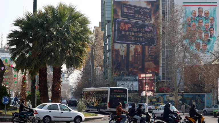 eua-impoem-nova-serie-de-sancoes-economicas-ao-ira