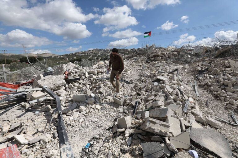 ONU diz que Israel quer consolidar tomada permanente da Cisjordânia onu-diz-que-israel-quer-consolidar-tomada-permanente-da-cisjordania