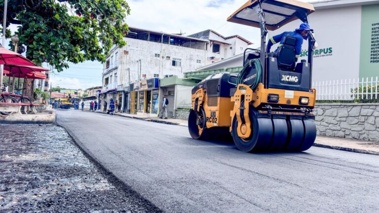 prefeitura-de-valenca-inicia-pavimentacao-asfaltica-na-rua-dr.-heitor-guedes-de-mello