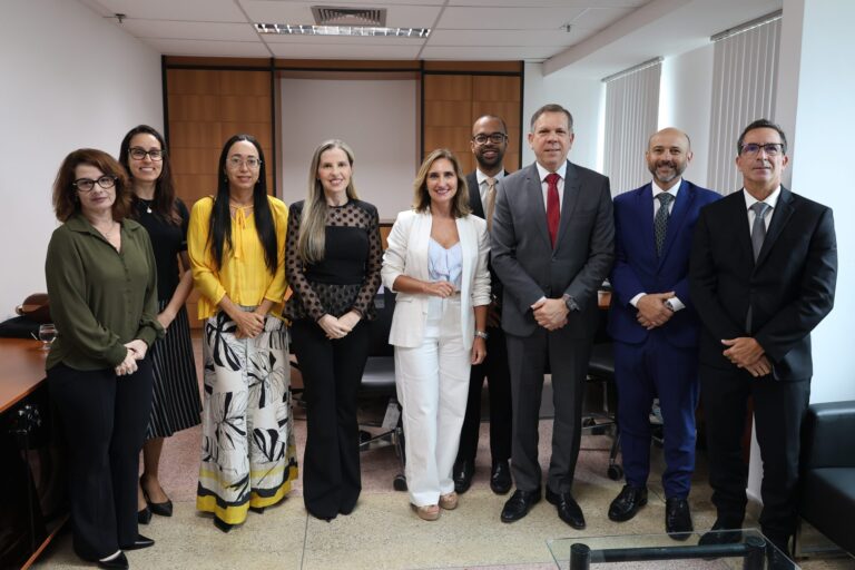 2a-vice-presidencia-debate-acoes-para-reducao-de-litigios-em-reuniao-com-a-pge-ba