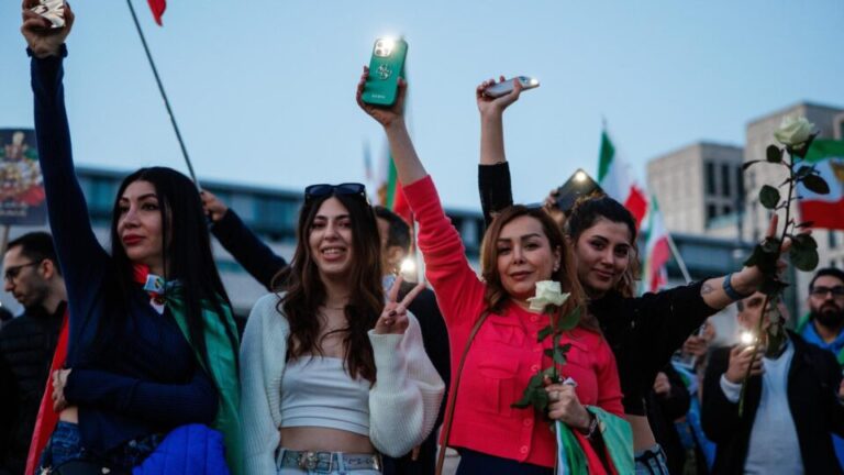 trump-diz-que-khamenei-esta-morto.-o-que-acontece-agora-no-ira?
