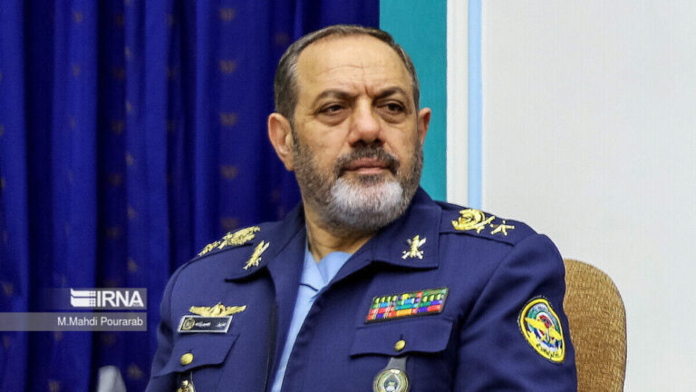 aziz-nasirzadeh:-quem-era-o-general-a-frente-da-defesa-iraniana