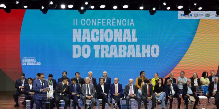 em-conferencia,-lula-e-simone-tebet-defendem-fim-da-escala-6×1