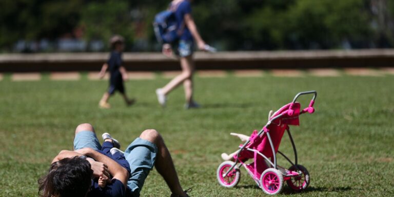 senado-prova-projeto-de-lei-que-amplia-licenca-paternidade
