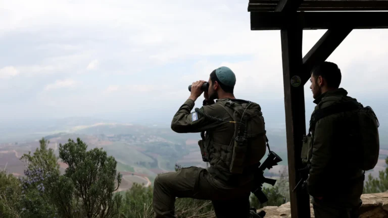 exercito-israelense-bombardeia-periferia-de-cidade-historica-no-libano