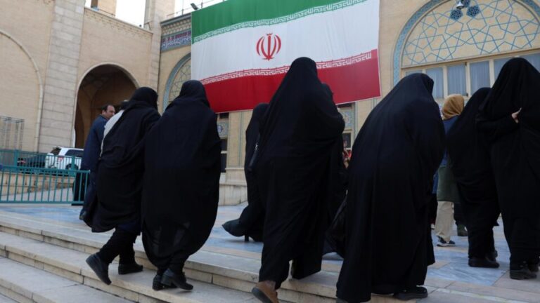 ira-anuncia-escolha-de-novo-lider-supremo,-sucessor-de-khamenei