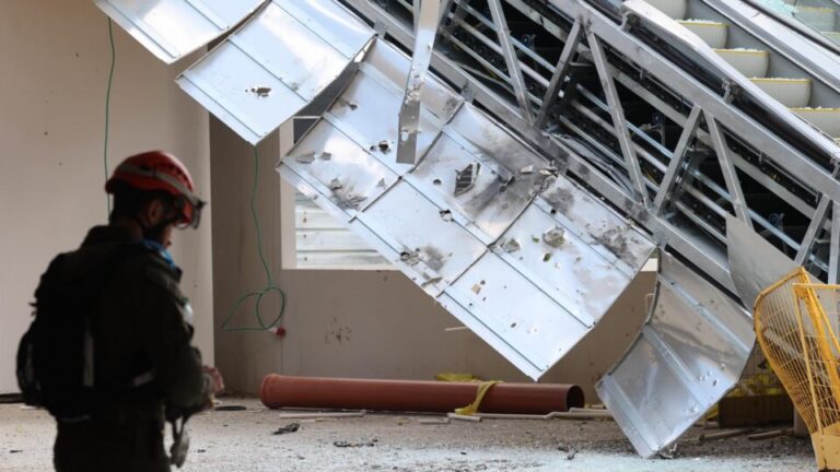 Relatório militar: Irã usou bombas de fragmentação em mísseis lançados contra Israel relatorio-militar:-ira-usou-bombas-de-fragmentacao-em-misseis-lancados-contra-israel