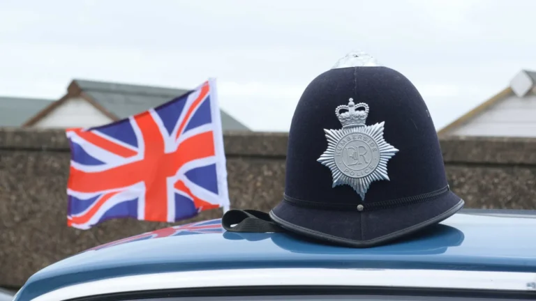 policia-encontra-bolsa-que-seria-de-brasileira-desaparecida-na-inglaterra