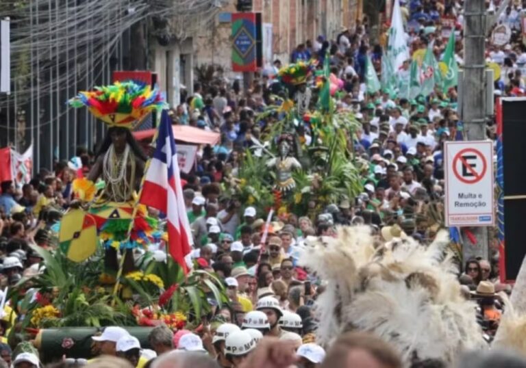 camara-aprova-transferencia-simbolica-da-capital-federal-para-salvador-em-2-de-julho-de-cada-ano