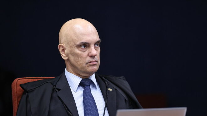 Moraes nega visita de assessor de Trump a Bolsonaro após ouvir Mauro Vieira moraes-nega-visita-de-assessor-de-trump-a-bolsonaro-apos-ouvir-mauro-vieira