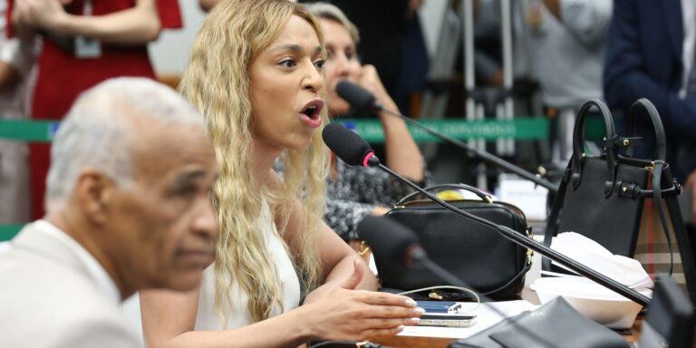 mpf-pede-condenacao-de-ratinho-e-sbt-por-falas-contra-erika-hilton