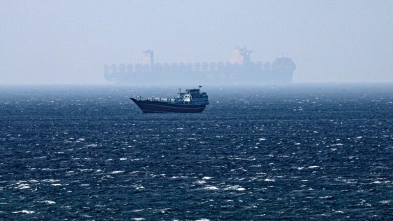 estreito-de-ormuz,-rota-do-petroleo-global,-se-torna-epicentro-da-guerra