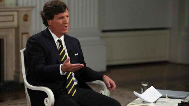 apos-conversas-com-o-ira,-tucker-carlson-diz-que-cia-deve-denuncia-lo-como-agente-estrangeiro