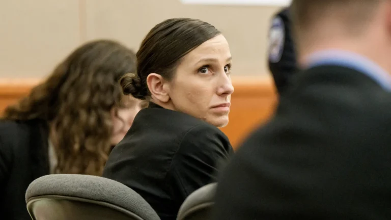 autora-que-escreveu-livro-sobre-luto-do-marido-e-condenada-por-mata-lo