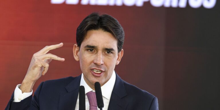 no-rio-de-janeiro,-obras-do-aeroporto-de-jacarepagua-sao-entregues